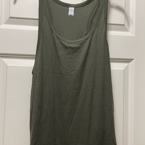 NWT 6 Old Navy Ultralight Ribbed Racerback Tank Tops. Size XL. - Picture 3 of 11
